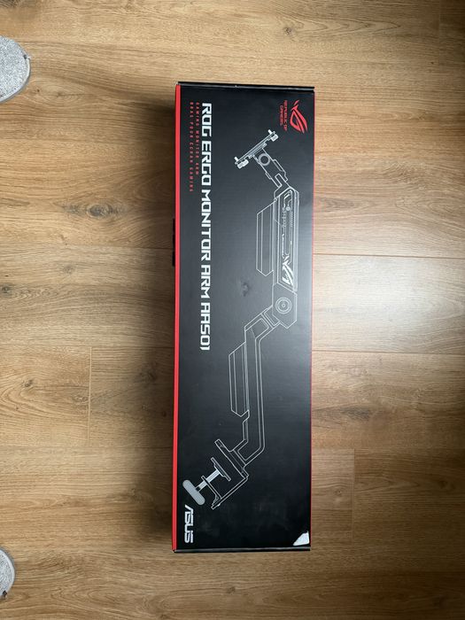 Кронштейн ASUS ROG Ergo Monitor Arm AAS01 (90LA00Q0-B01170)