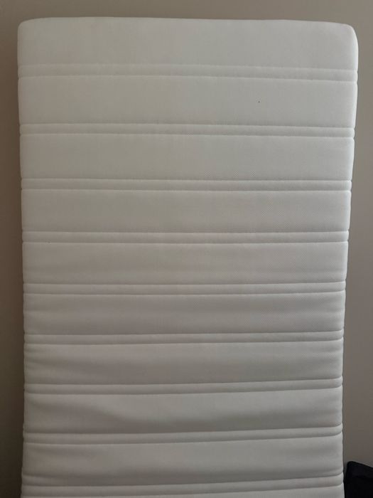 Colchao IKEA 90x200