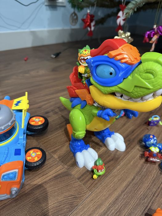 Dinozaur zingsy i mata grajaca