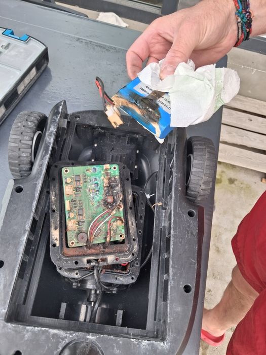 Robot basenowy odkurzacz KLARSTEIN roomba