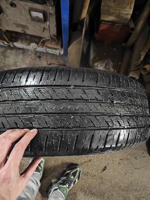 Продам шини bridgestone r19 всесезонні