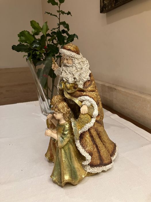 Pai Natal com anjos