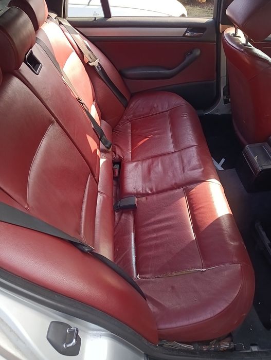BMW E46 skóra skórzane fotele czerwone czerwona boczki kanapa fotel