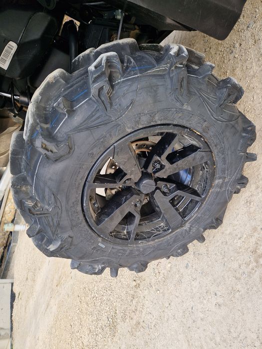 BКвадроцикд BRP can am g2 outlander 850 dps 2023