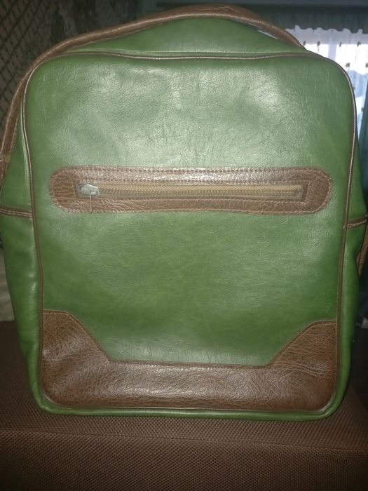 Продам сумку нову