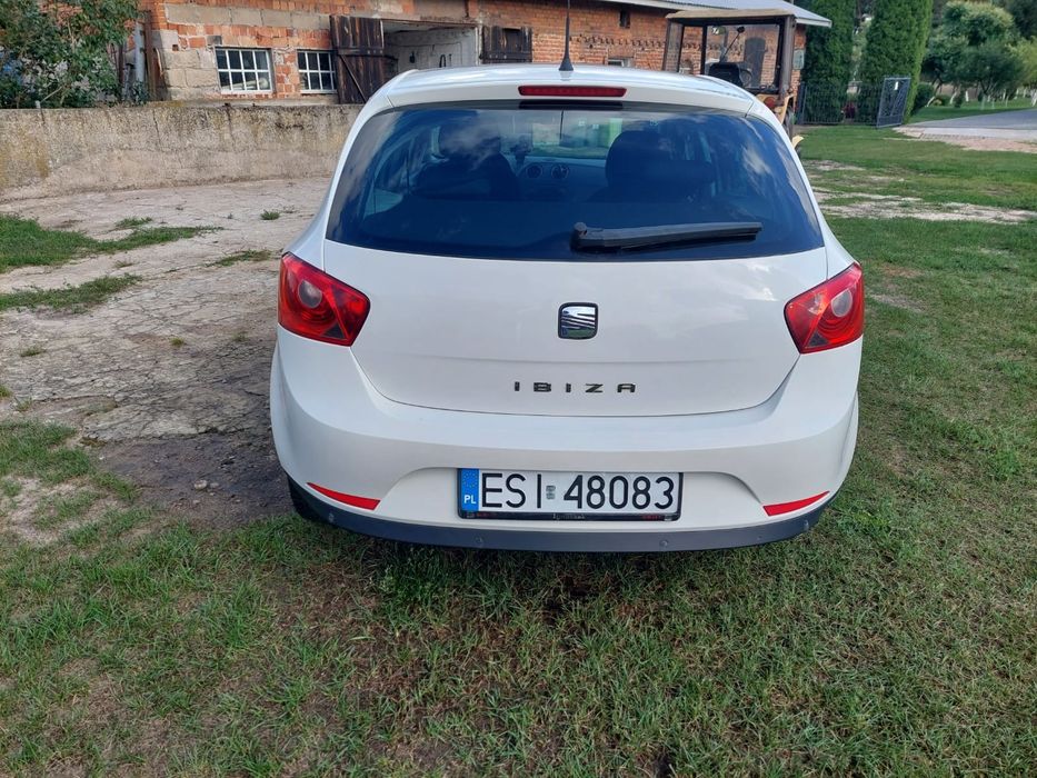Zarezerwowany Seat IBIZA IV 4 benzyna + gaz