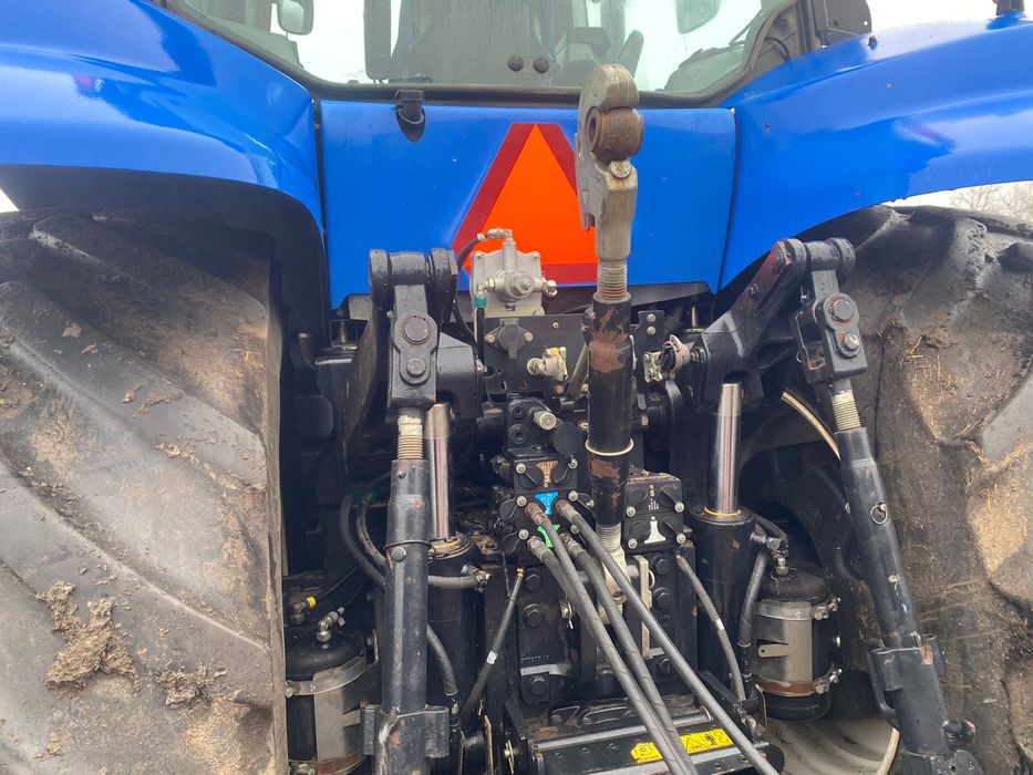 Траткор New Holland T8.410