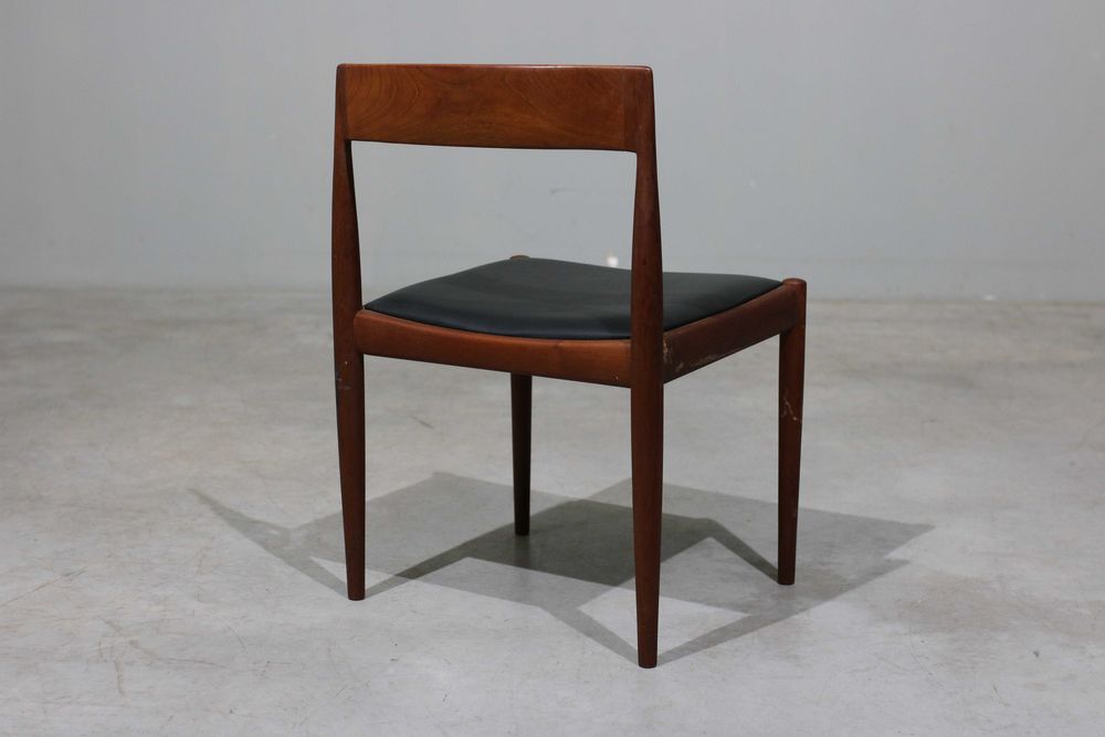 Conjunto de 6 cadeiras Kai Kristiansen modelo 4110 em teca e couro