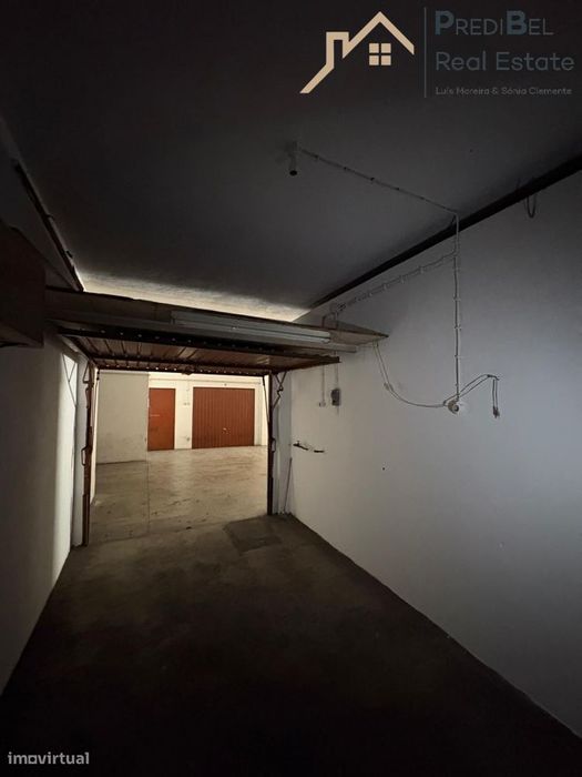 Garagem box Monte Abraão