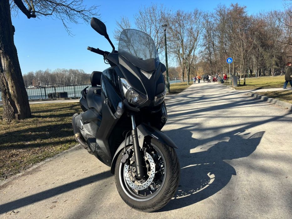 Yamaha X-MAX 400