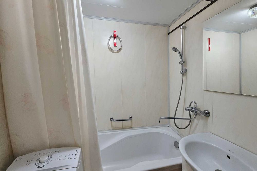 Продаж 3-кімнатної квартири на вул. 128 бригади