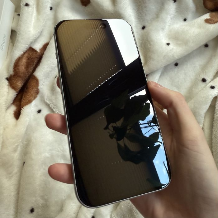 iPhone 15 128GB