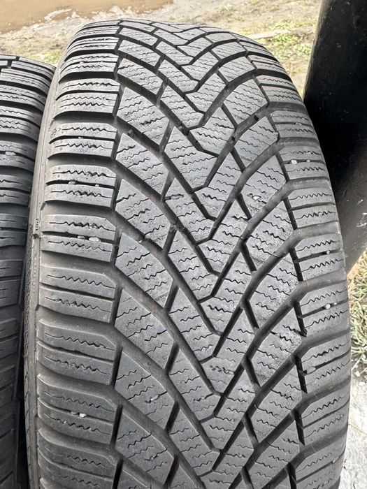 Зимові шини Continental 205/55 R16