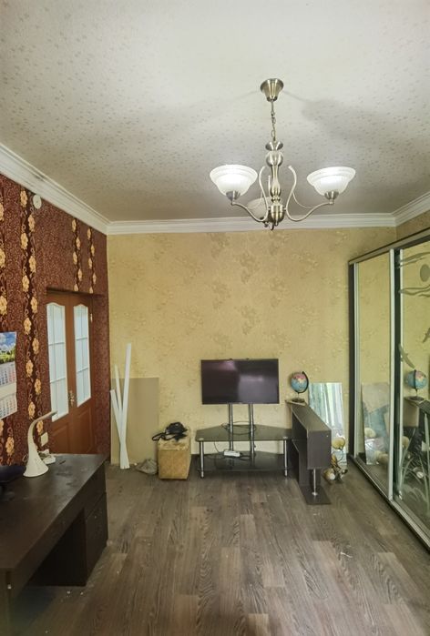 Продам 2к сталинку на улице Кутузова