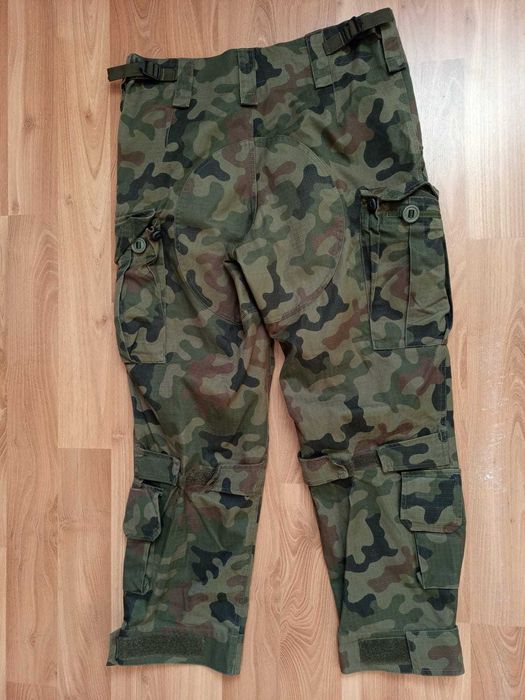 Mundur wojskowy MON 124P