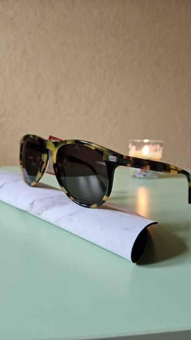 Lacoste L897S brąz modne okulary przeciwsłoneczne.