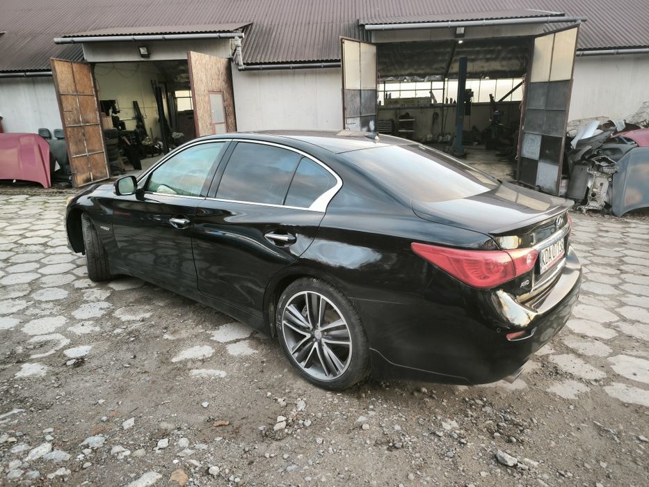 Infiniti Q50 S Hybryda