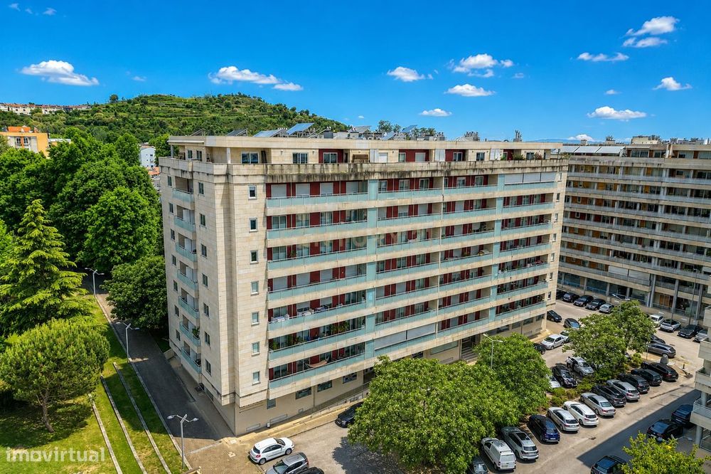 Apartamento T3 em Fraião, Braga