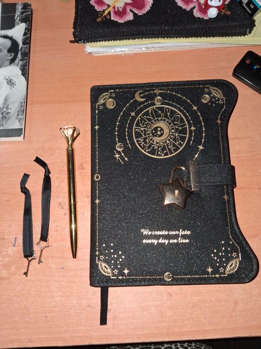 Caderno diário brilhante