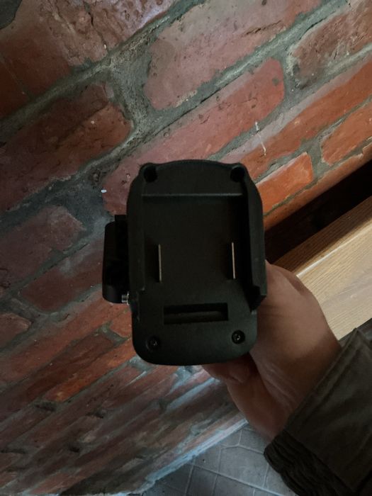 Лампа прожектор на акумулятор makita яскрава енергоощадна нова 4 дюйма