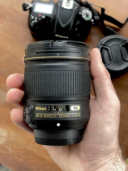 nikon 28mm 18g - купити фототехніку, відеотехніку - Ціна на OLX.ua
