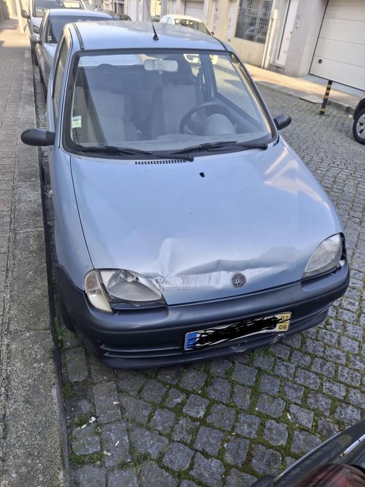 Vendo Fiat Seicento  (preço não negociável)