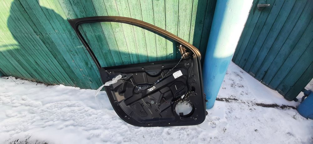 Скло  в двері Touareg