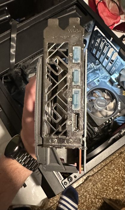 Sapphire RX 5700XT Nitro+ Special Edition 8GB GDDR6 в хорошому стані