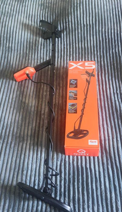 Wykrywacz metali Quest X5