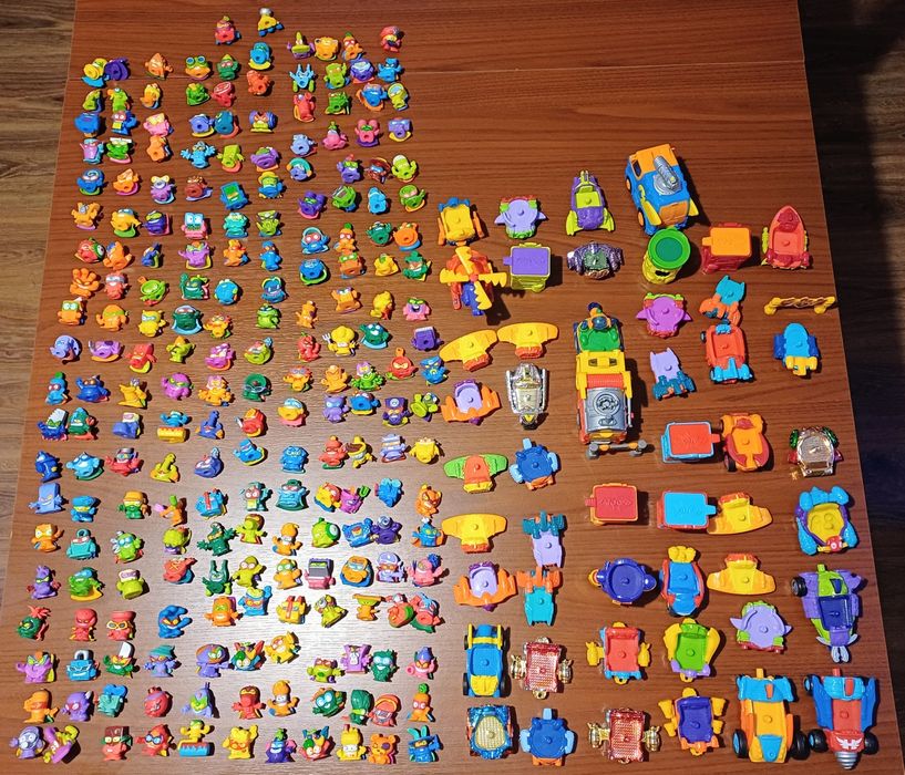 Mega zestaw SUPER ZINGS ponad 200 figurek i kilkadziesiąt pojazdów