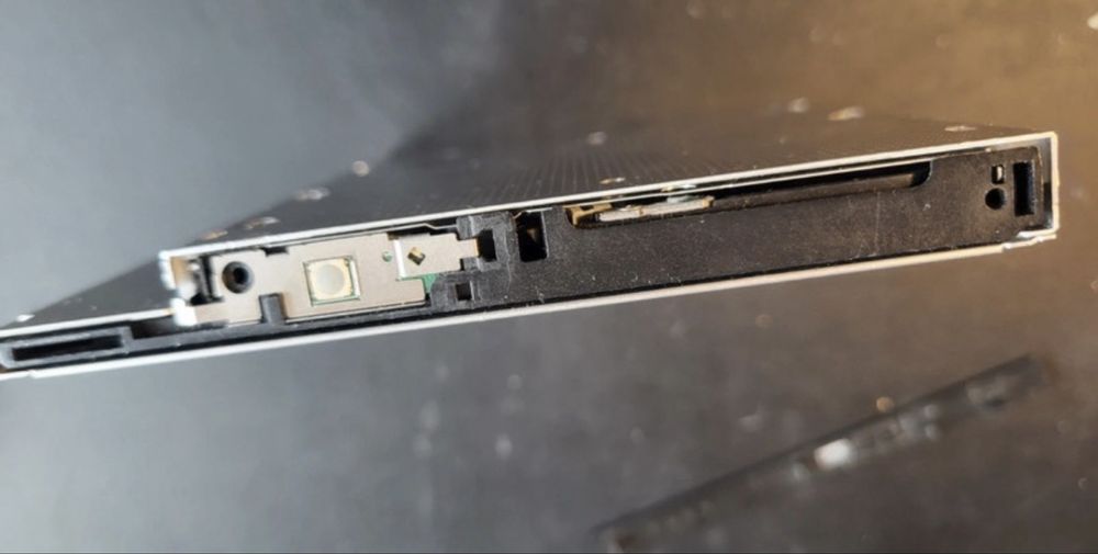 Drive DVD/CD Rewriter (Model: GT50N)