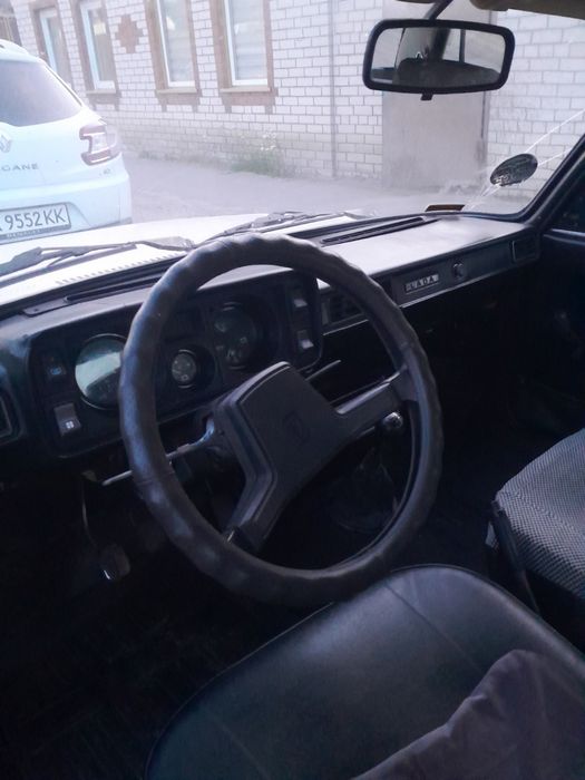 Продам ваз 2105 1989      1200см³
