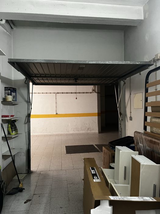 Garagem Box 17m² | Quintinhas – Charneca da Caparica