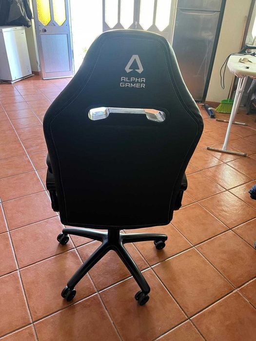 Cadeira Gaming (Alpha Gamer)