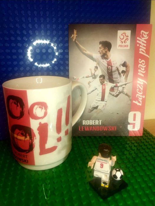 Robert Lewy Lewandowski gadżet kibica figurka kubek karta fan piłkarza