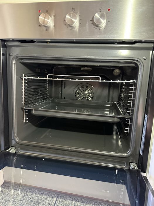 Placa vitrocerâmica + forno