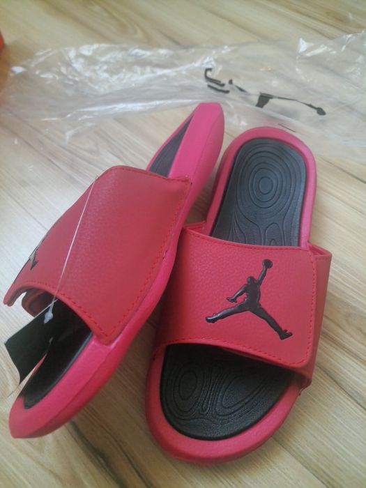 Klaki Jordan Czerwone Rozmiar 43 męskie