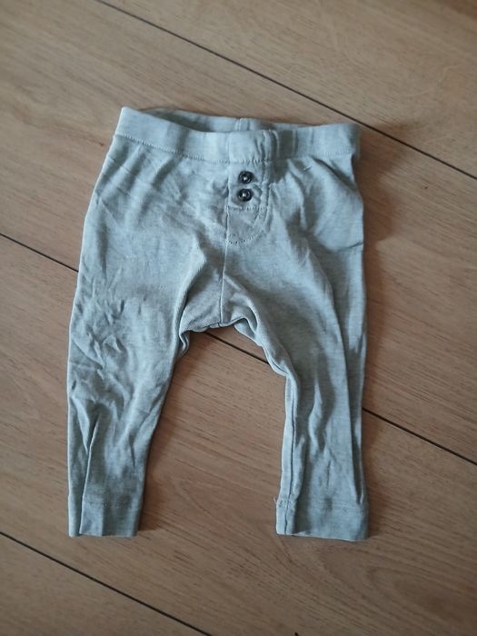 Spodenki niemowlęce rozmiar 68