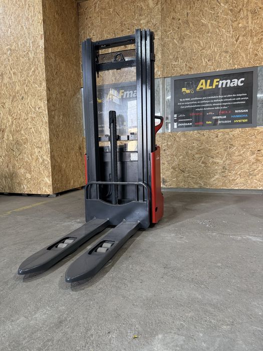 Stacker/porta paletes triplex linde recondicionado!!!