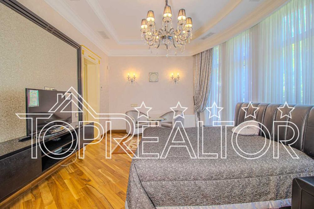 Елітний будинок у к.м. Park House з 13-метровим басейном