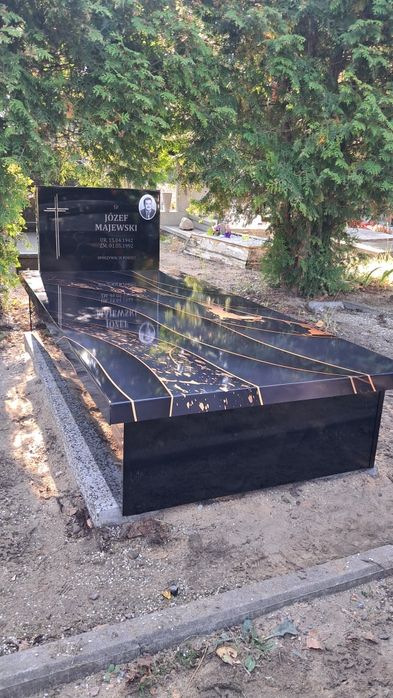 Nowoczesne Tanie Nagrobki Kompozytowe 4899 zł z montażem Cały Kraj.