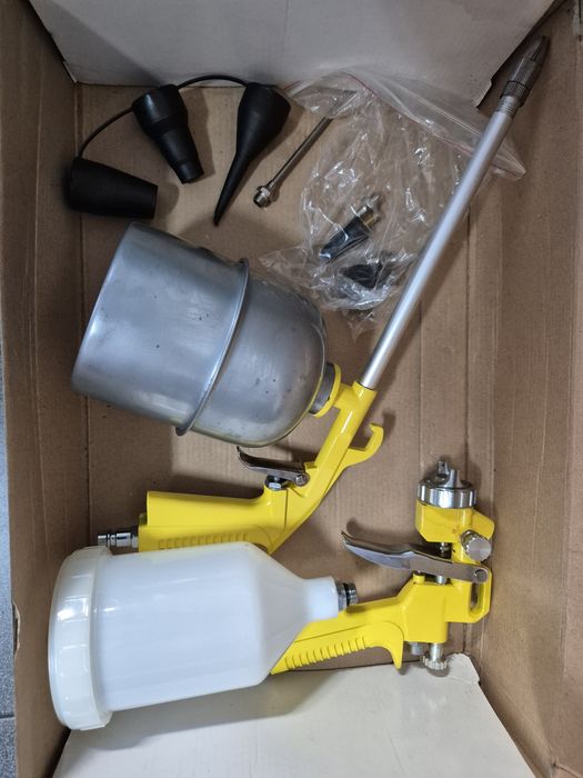 Pistola de pintura e lavagem