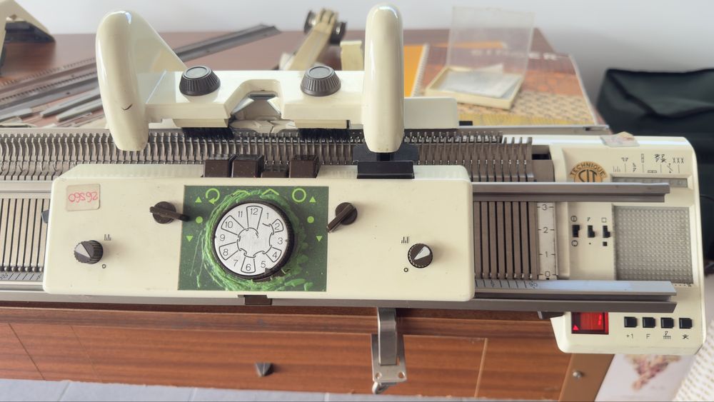 Maquina Trico Singer
