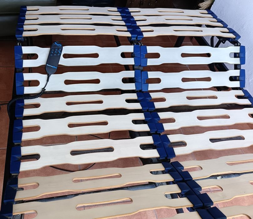 Estrado casal elétrico elevatório