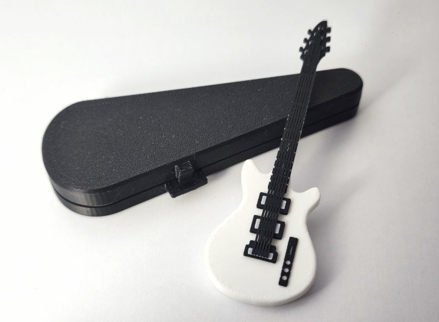 Мініатюрна гітара з футляром в подарунок, колекцію з брендом