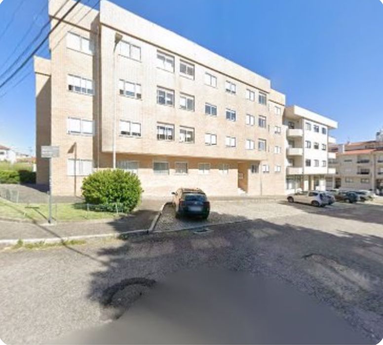 Apartamento T1 mobilado junto ao El Corte Ingles