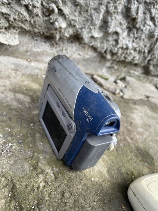 Продаю Відеокамера Canon MD120