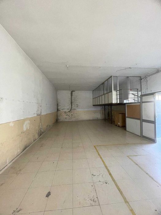 Aluga-se armazém em Mesão Frio, Guimarães (150m2)
