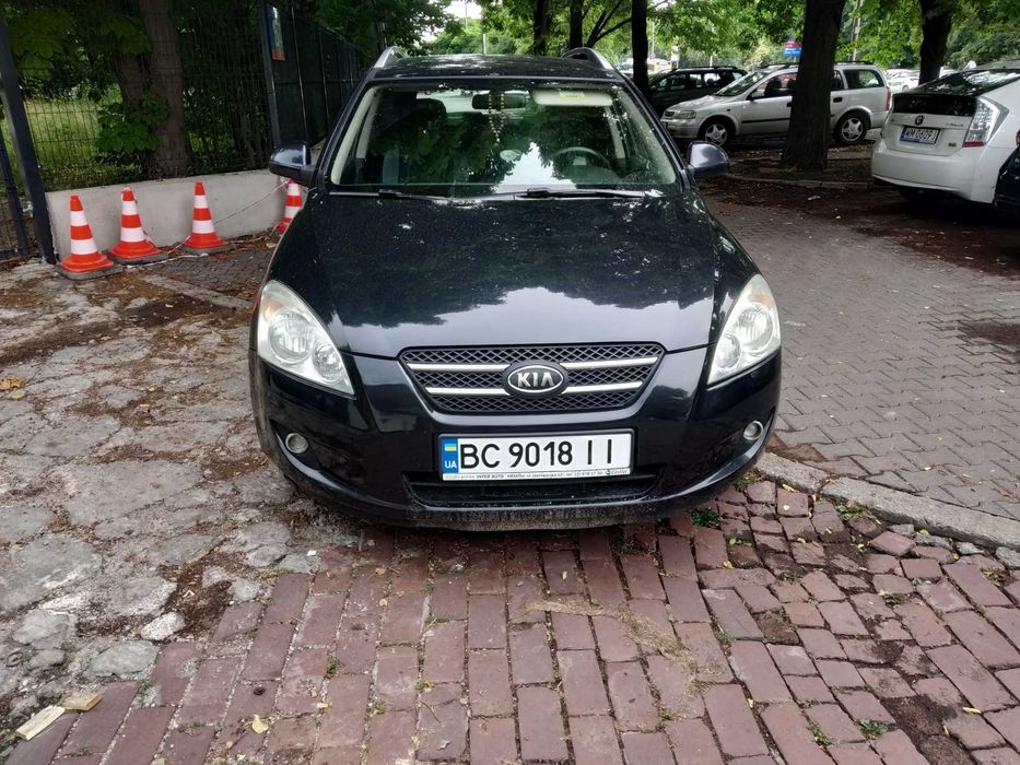 автомобіль kia ceed