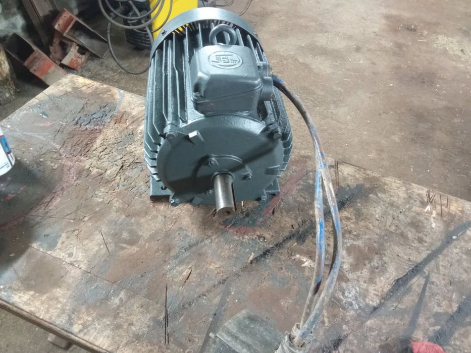 Silnik elektryczny 17,4 kw